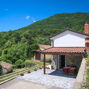  Ferienhaus 'villa Fani' With Jacuzzi